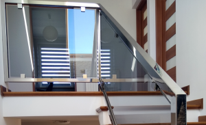 Balustrady ze stali nierdzewnej oraz produkty ze stali i szkła