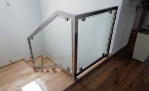 Balustrady ze stali nierdzewnej oraz produkty ze stali i szkła