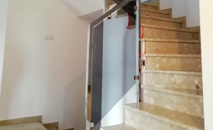 Balustrady ze stali nierdzewnej oraz produkty ze stali i szkła