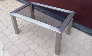 Balustrady ze stali nierdzewnej oraz produkty ze stali i szkła